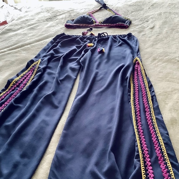 BECCA New (without Tags) Bikini Top & Pants / Size M / D - Picture 9 of 15